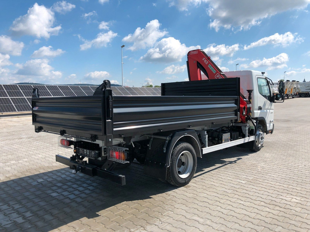 Camion benne, Camion grue FUSO CANTER 9C18 mit FASSI F65B: photos 8