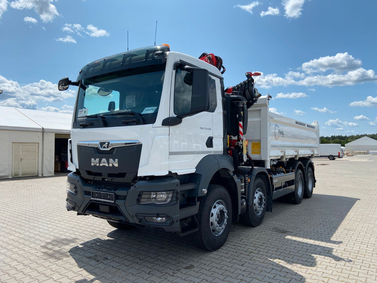 MAN TGS 35.440 DREISEITENKIPPER MIT FASSI F275.026 - Camion benne, Camion grue: photos 3 MAN TGS 35.440 DREISEITENKIPPER MIT FASSI F275.026 - Camion benne, Camion grue: photos 3