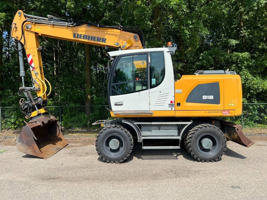 Liebherr A 918 - Pelle sur pneus: photos 2 Liebherr A 918 - Pelle sur pneus: photos 2