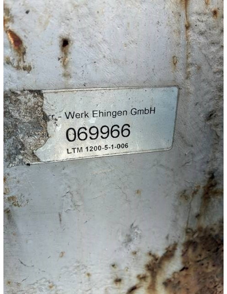 Liebherr Ballastplatten / Counterweight plates LTM 1200-5.1 - Grue auxiliaire pour Engins de chantier: photos 3 Liebherr Ballastplatten / Counterweight plates LTM 1200-5.1 - Grue auxiliaire pour Engins de chantier: photos 3