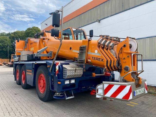 Terex Demag AC 40-1 - Grue tout-terrain: photos 1 Terex Demag AC 40-1 - Grue tout-terrain: photos 1