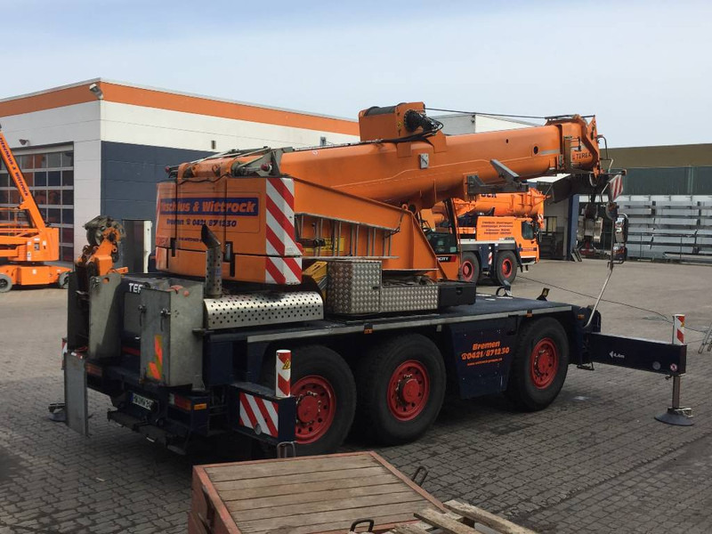 Terex Demag AC 40-1 - Grue tout-terrain: photos 2 Terex Demag AC 40-1 - Grue tout-terrain: photos 2