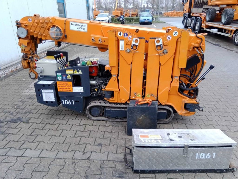 UNIC B-350 1 - Mini grue: photos 5 UNIC B-350 1 - Mini grue: photos 5