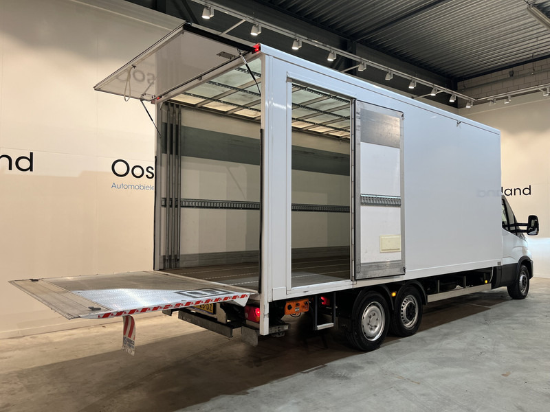 Iveco Daily 35S18 3.0 BE Clixtar Automaat Bakwagen met Laadklep / Laadvermogen 3.060 KG / Euro 6 / Luchtvering / Airco / Camera / CarPlay / Cruise Control / - Fourgon grand volume: photos 3 Iveco Daily 35S18 3.0 BE Clixtar Automaat Bakwagen met Laadklep / Laadvermogen 3.060 KG / Euro 6 / Luchtvering / Airco / Camera / CarPlay / Cruise Control / - Fourgon grand volume: photos 3