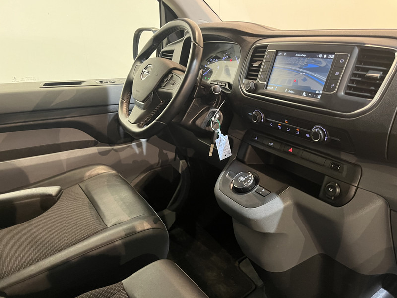 Opel Vivaro 2.0 CDTI L2H1 Edition 177 PK Automaat Servicebus / Bott Inrichting / Euro 6 / CarPlay / Airco / Cruise Control / PDC / Navigatie / 3-Zits / / BPM VRIJ !! - Fourgonnette: photos 3 Opel Vivaro 2.0 CDTI L2H1 Edition 177 PK Automaat Servicebus / Bott Inrichting / Euro 6 / CarPlay / Airco / Cruise Control / PDC / Navigatie / 3-Zits / / BPM VRIJ !! - Fourgonnette: photos 3