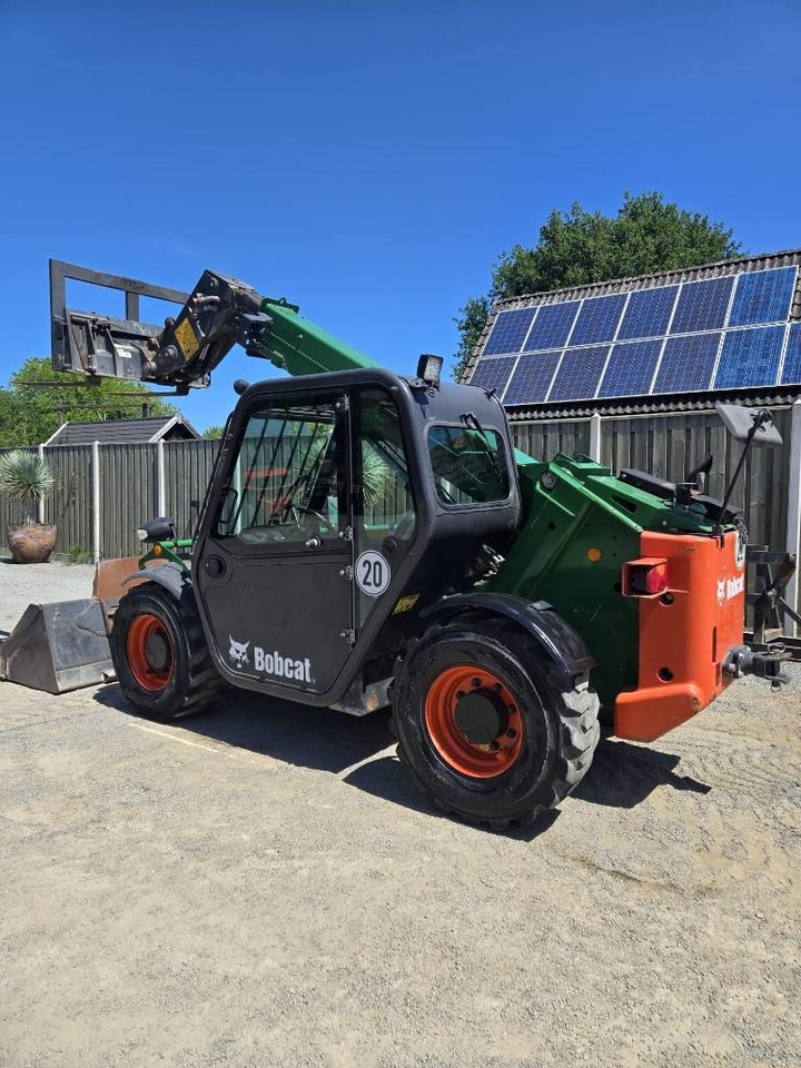 Bobcat T 2250 - Chariot télescopique: photos 2 Bobcat T 2250 - Chariot télescopique: photos 2
