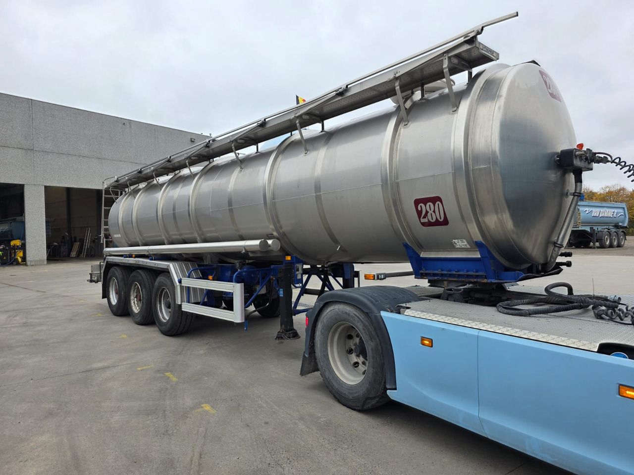 MAGYAR  - Semi-remorque citerne: photos 2 MAGYAR  - Semi-remorque citerne: photos 2