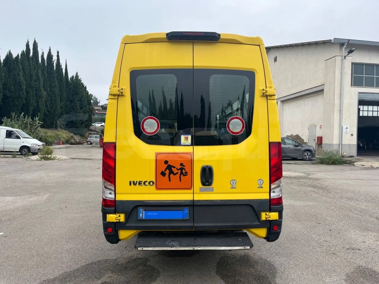 Iveco Daily - Bus scolaire: photos 5 Iveco Daily - Bus scolaire: photos 5