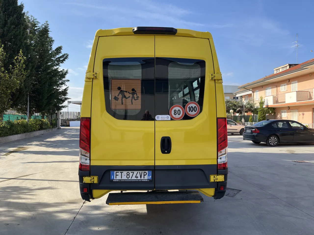Iveco Daily - Bus scolaire: photos 5 Iveco Daily - Bus scolaire: photos 5