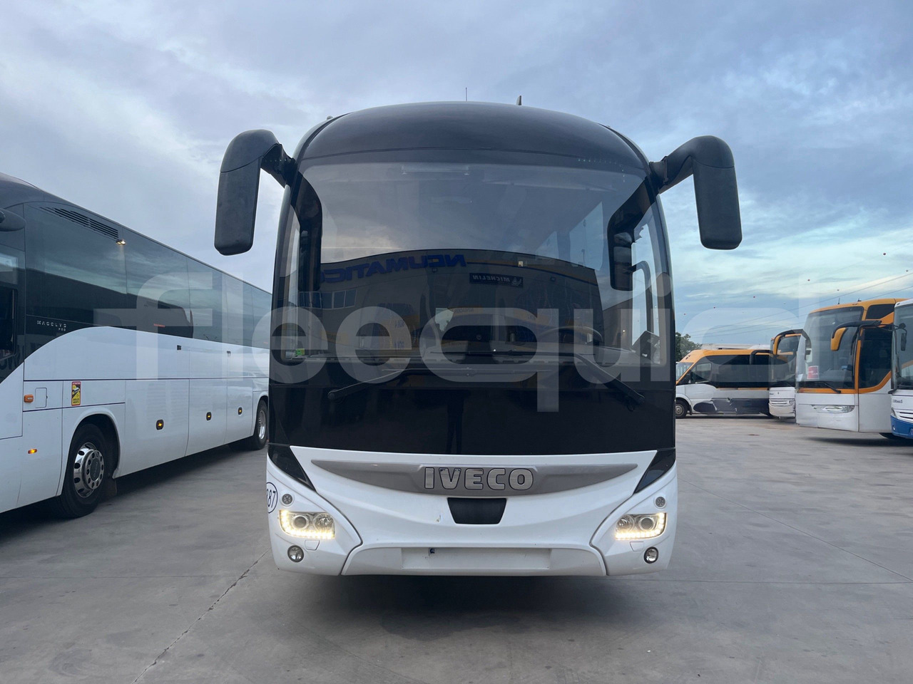 Iveco Magelys - Autocar: photos 2 Iveco Magelys - Autocar: photos 2