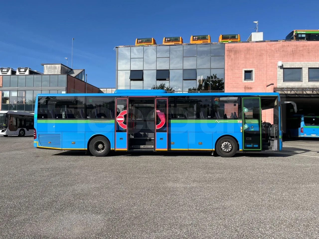 Bus interurbain Mercedes-Benz Integro: photos 14