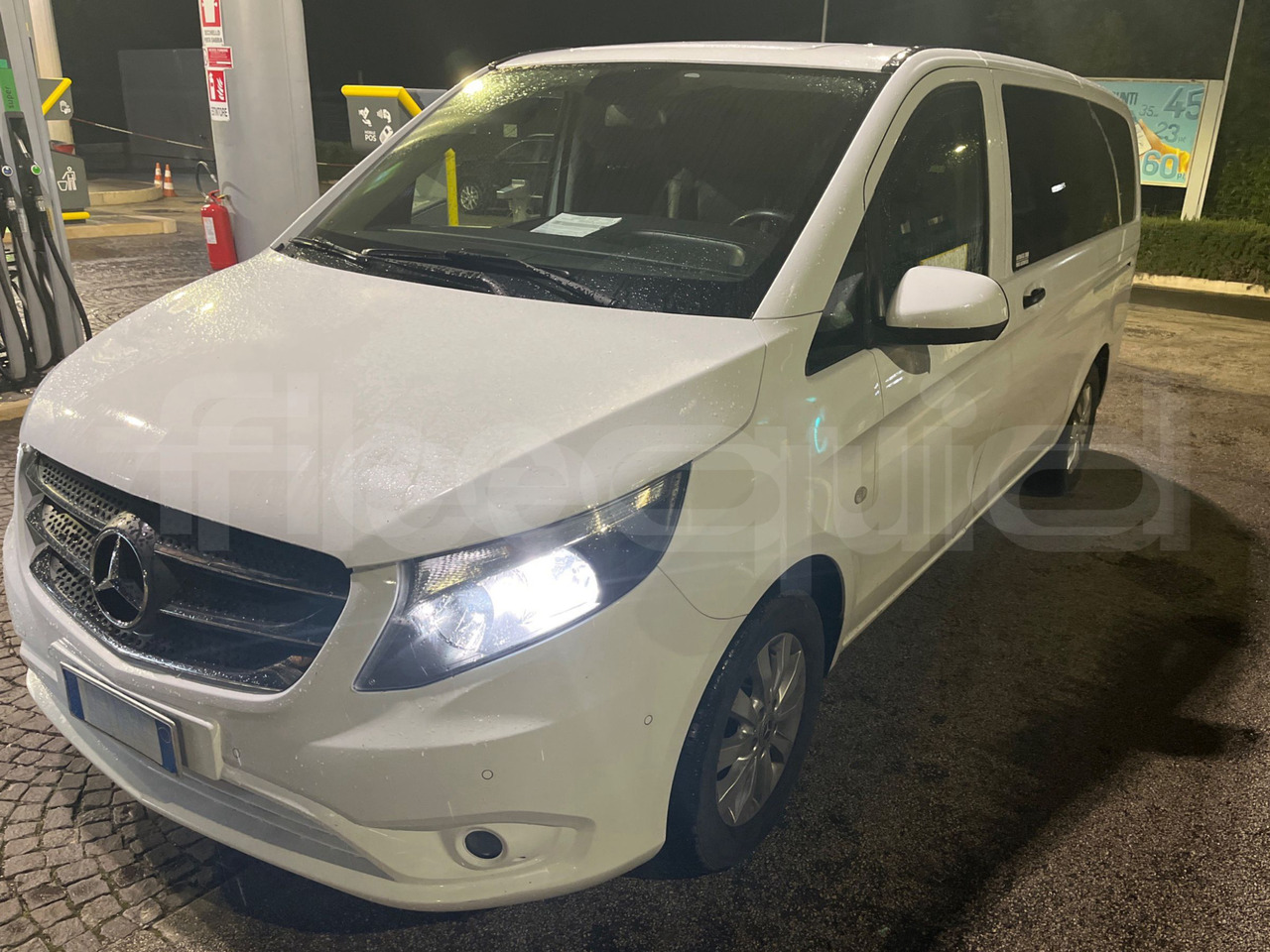 Mercedes-Benz Vito Tourer - Autocar: photos 4 Mercedes-Benz Vito Tourer - Autocar: photos 4