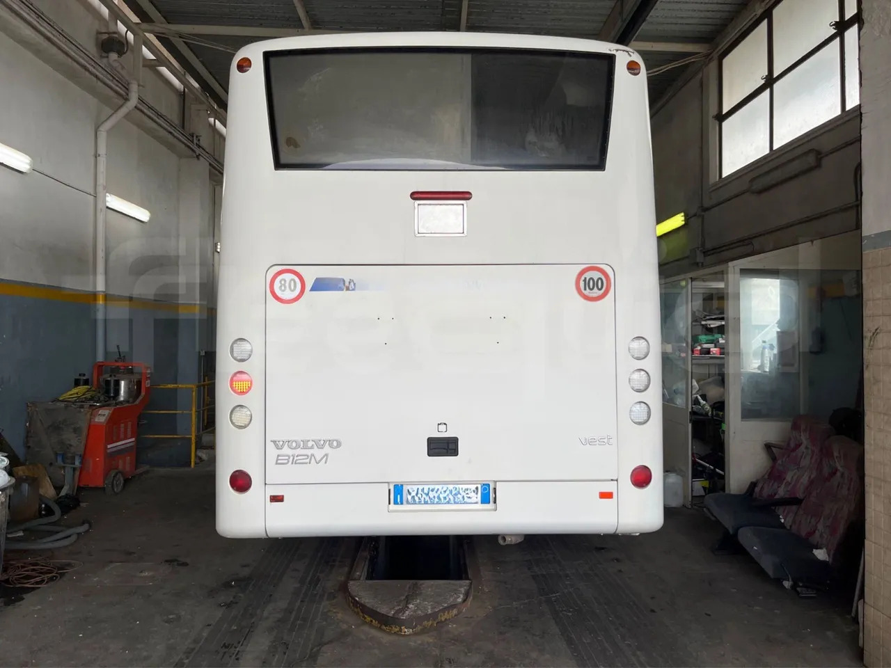 Volvo B12 - Autocar: photos 5 Volvo B12 - Autocar: photos 5