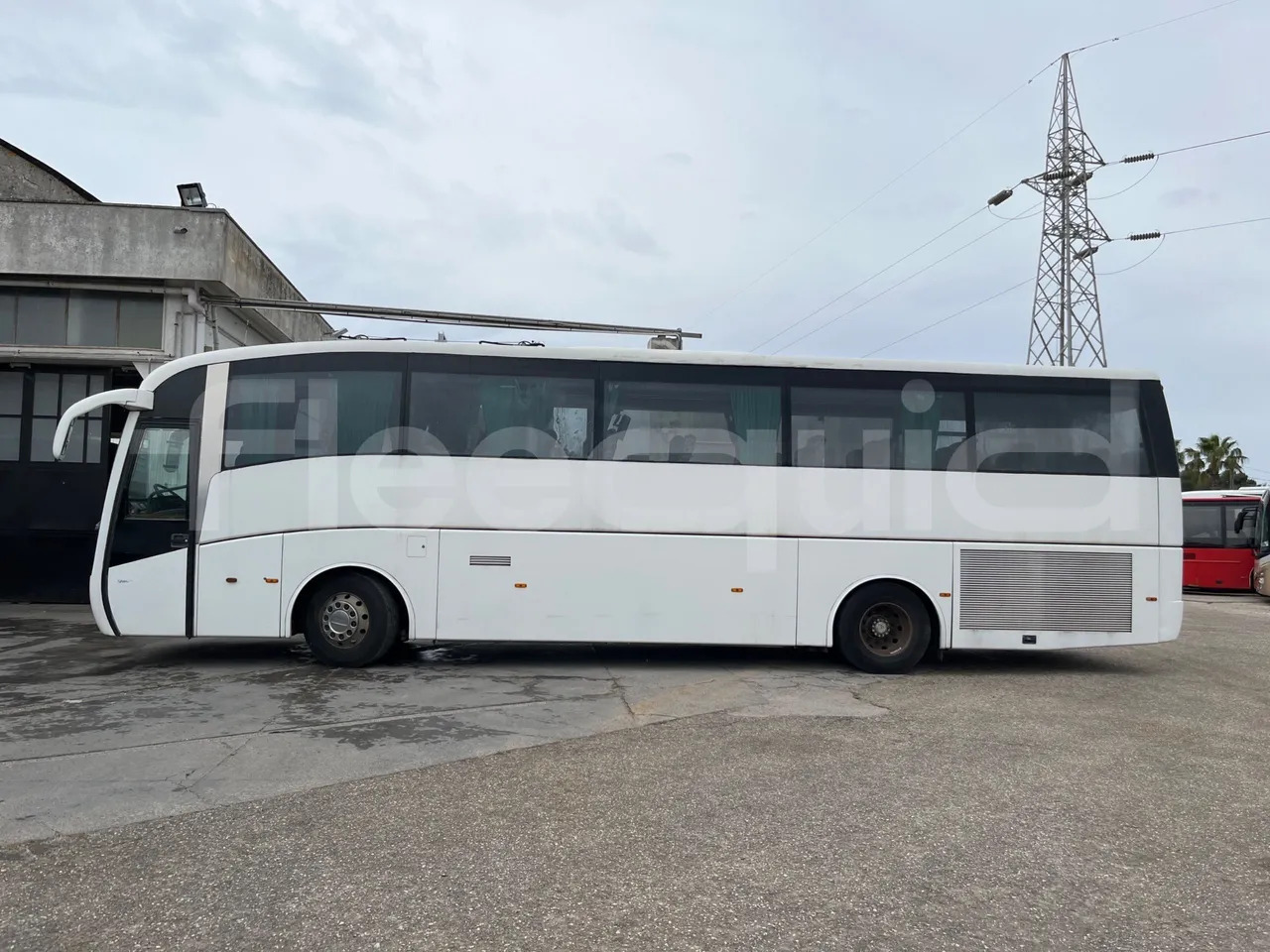 Autocar Volvo B12: photos 6