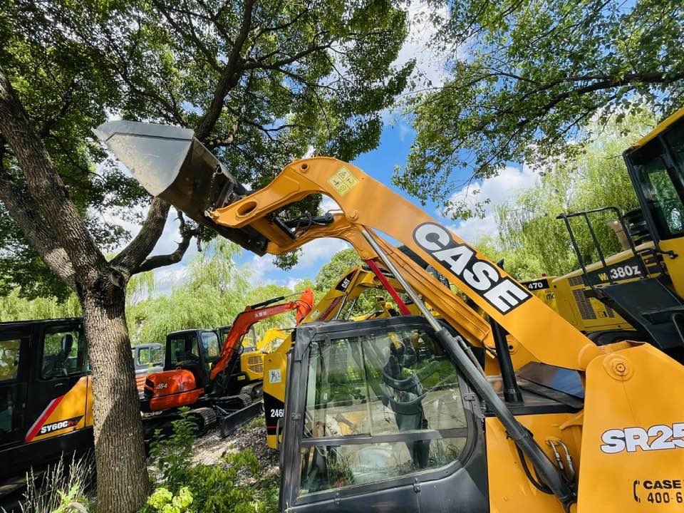 CASE SR250 - Mini chargeuse: photos 1 CASE SR250 - Mini chargeuse: photos 1