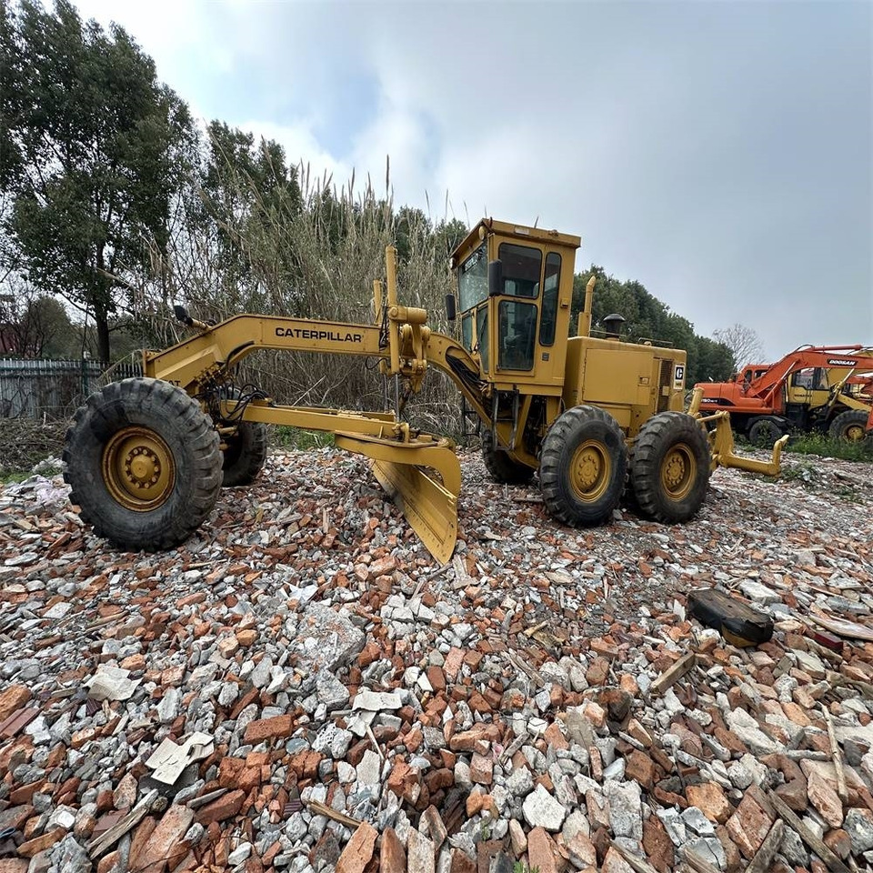 Niveleuse CAT 140 G: photos 9