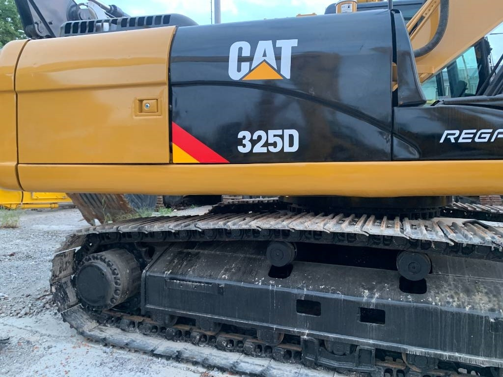 CAT 325 D - Pelle sur chenille: photos 1 CAT 325 D - Pelle sur chenille: photos 1