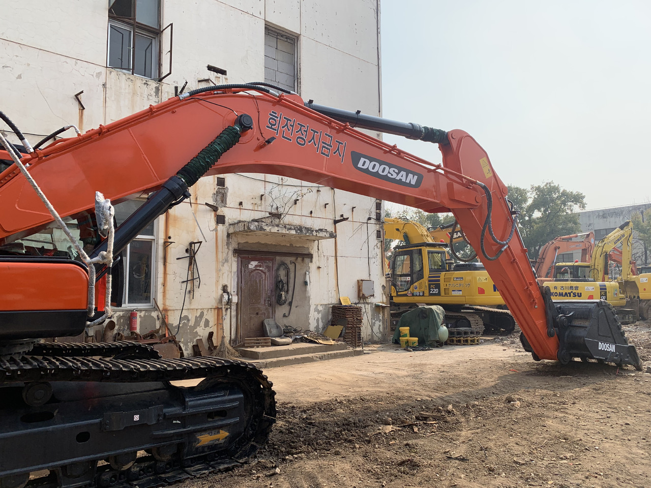 Pelle sur chenille DOOSAN DX340LCA: photos 18