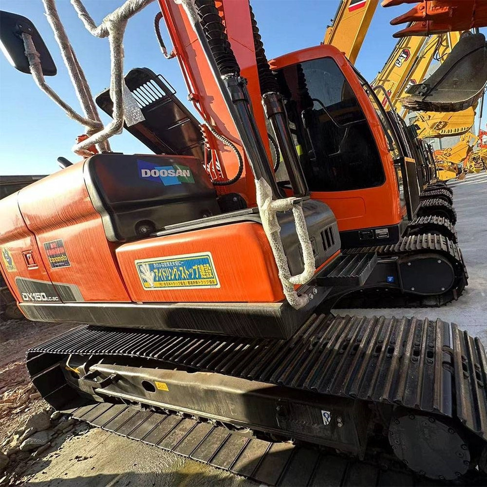 Doosan DX150LC-9C - Pelle sur chenille: photos 5 Doosan DX150LC-9C - Pelle sur chenille: photos 5