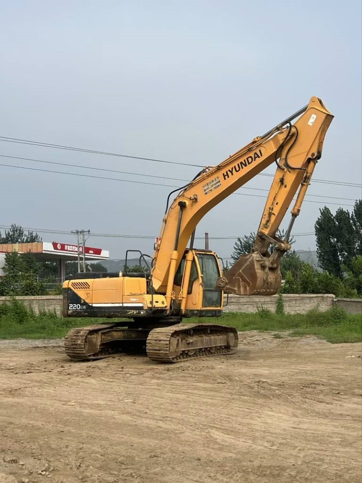 Hyundai R220-9S - Pelle sur chenille: photos 1 Hyundai R220-9S - Pelle sur chenille: photos 1