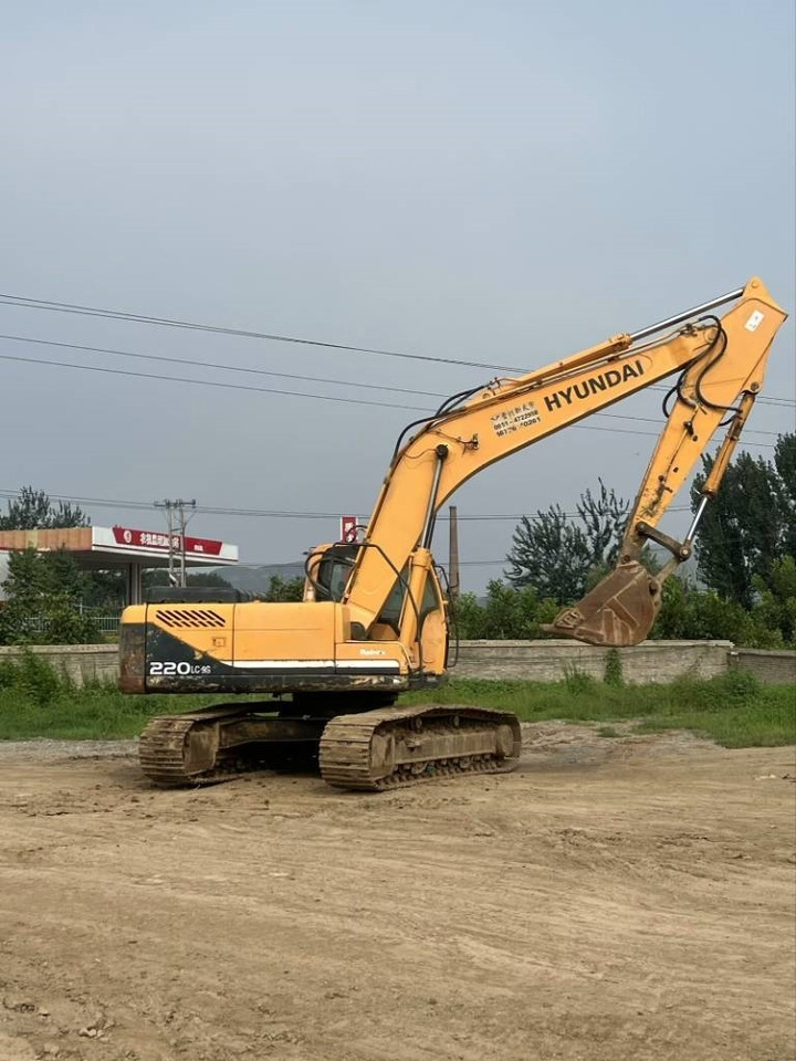 Hyundai R220-9S - Pelle sur chenille: photos 2 Hyundai R220-9S - Pelle sur chenille: photos 2