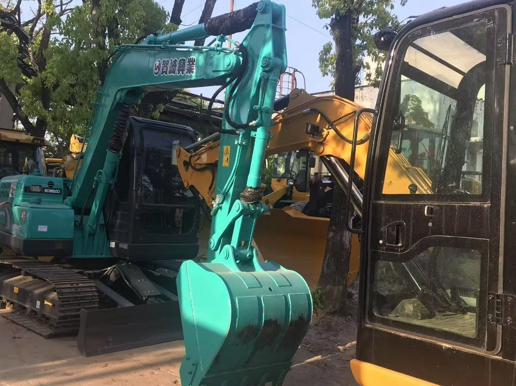 Kobelco SK 75 - Mini pelle: photos 1 Kobelco SK 75 - Mini pelle: photos 1