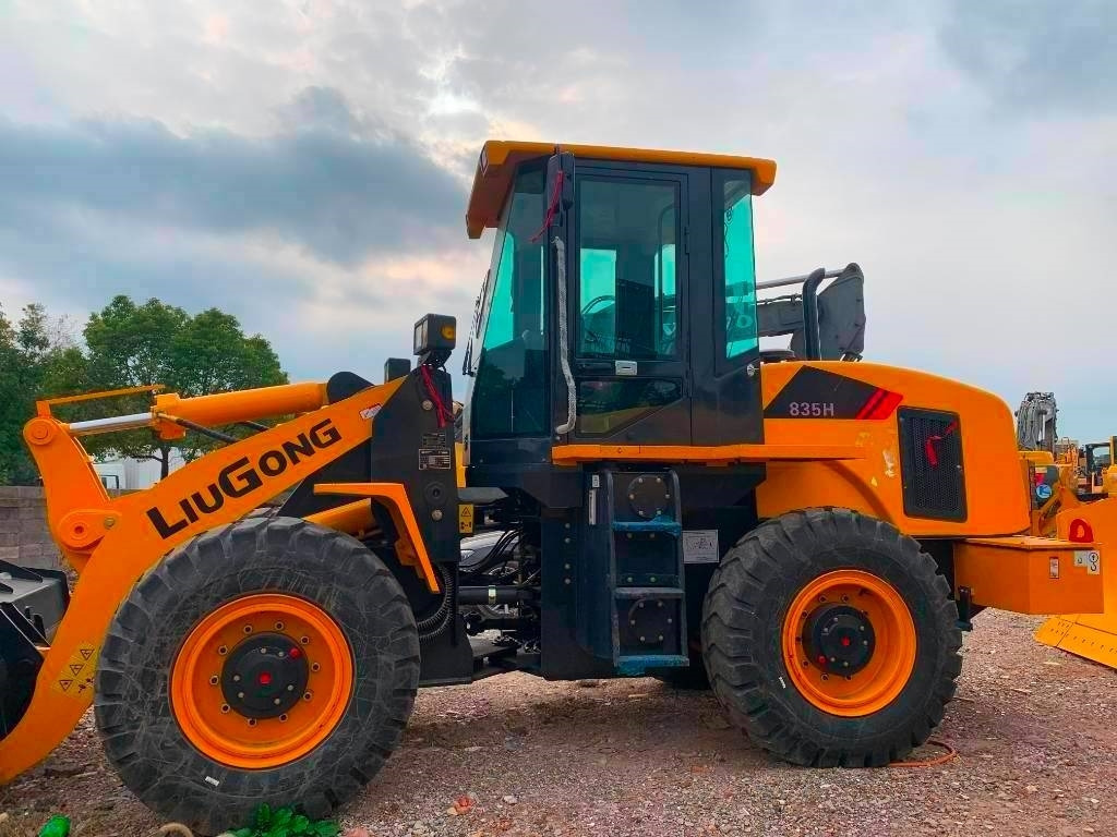 Liugong 835 H - Chargeuse sur chenilles: photos 1 Liugong 835 H - Chargeuse sur chenilles: photos 1