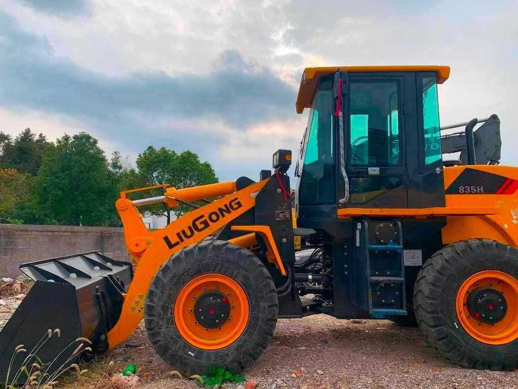 Liugong 835 H - Chargeuse sur chenilles: photos 4 Liugong 835 H - Chargeuse sur chenilles: photos 4