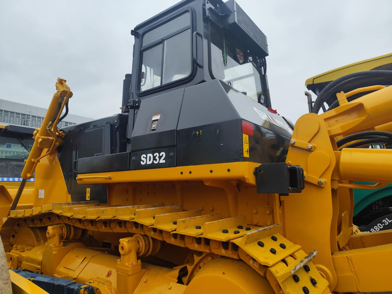 SHANTUI SD32 - Bulldozer: photos 2 SHANTUI SD32 - Bulldozer: photos 2