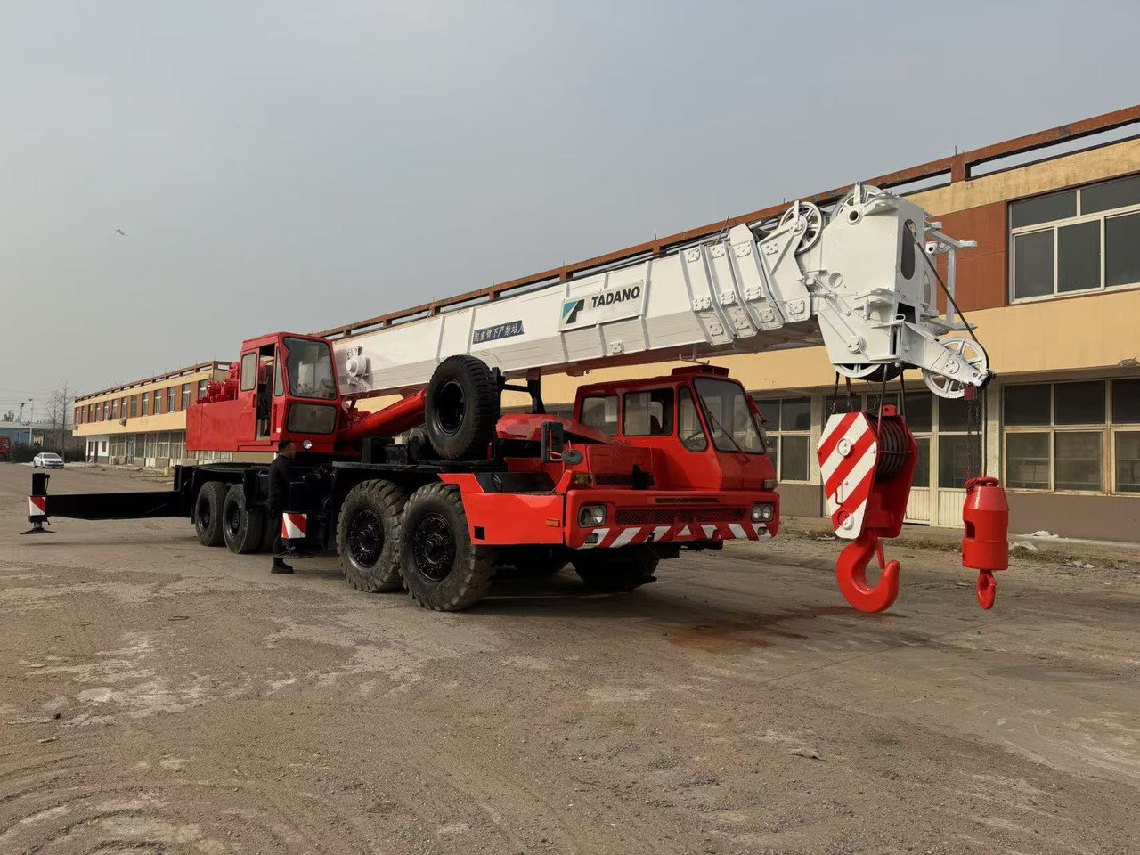 TADANO TG700E - Grue mobile: photos 5 TADANO TG700E - Grue mobile: photos 5
