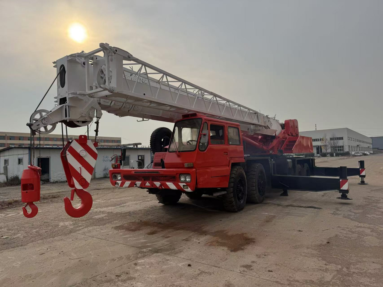 TADANO TG700E - Grue mobile: photos 2 TADANO TG700E - Grue mobile: photos 2
