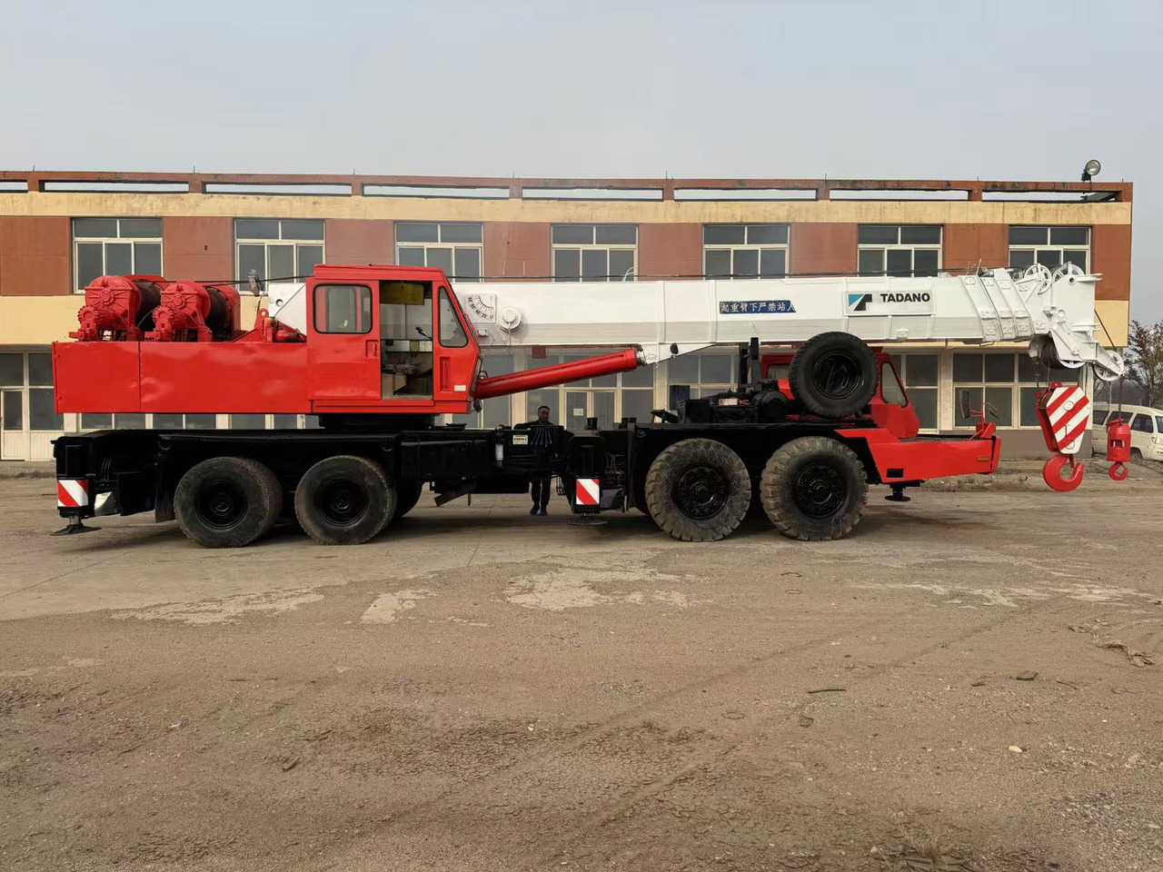 TADANO TG700E - Grue mobile: photos 3 TADANO TG700E - Grue mobile: photos 3