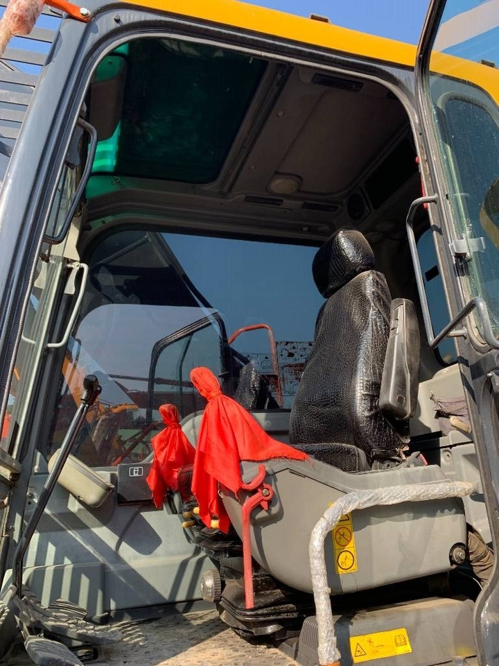 Volvo EC 210 - Pelle sur chenille: photos 5 Volvo EC 210 - Pelle sur chenille: photos 5