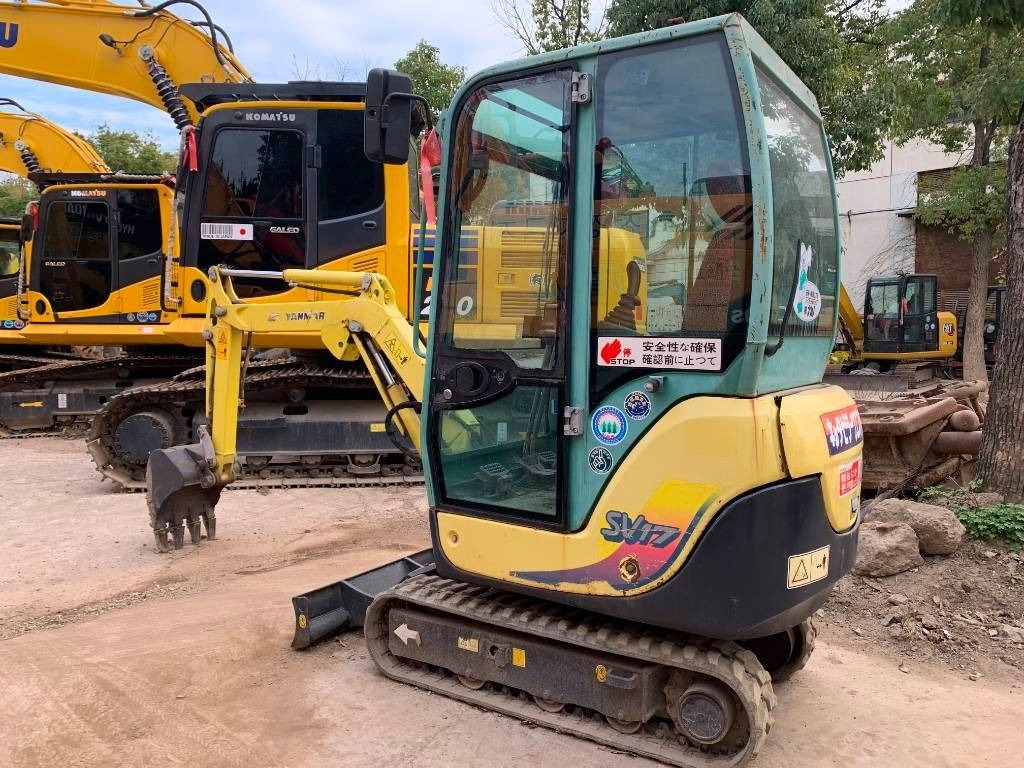 Yanmar SV 17 - Mini pelle: photos 2 Yanmar SV 17 - Mini pelle: photos 2