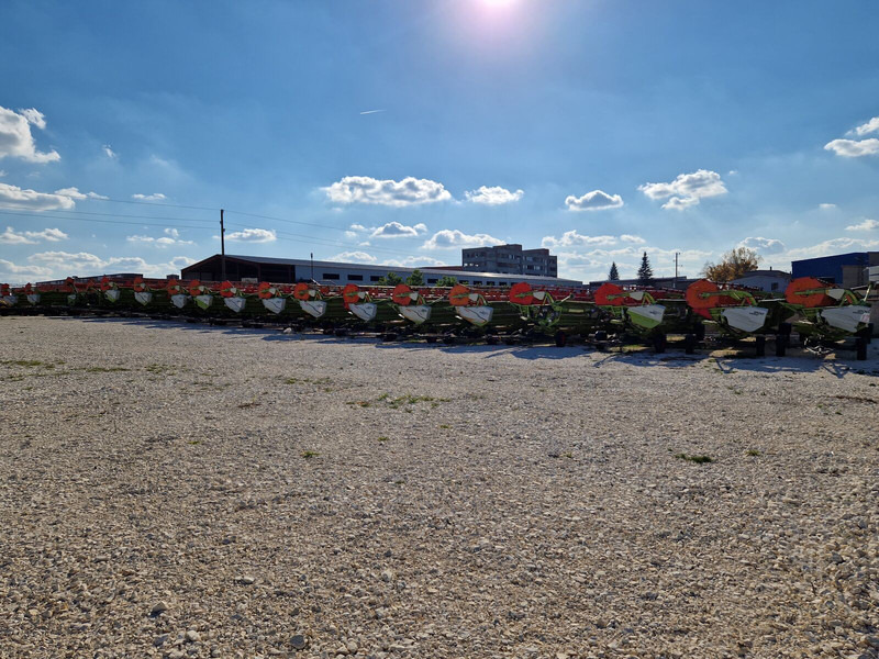 Claas Lexion - Moissoneuse: photos 1 Claas Lexion - Moissoneuse: photos 1