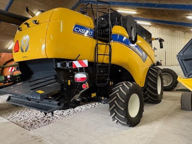 New Holland CX8.70 SLH - Moissonneuse-batteuse: photos 1 New Holland CX8.70 SLH - Moissonneuse-batteuse: photos 1