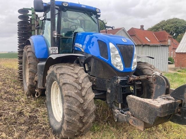 New Holland T7.220 CLASSIC - Tracteur agricole: photos 1 New Holland T7.220 CLASSIC - Tracteur agricole: photos 1