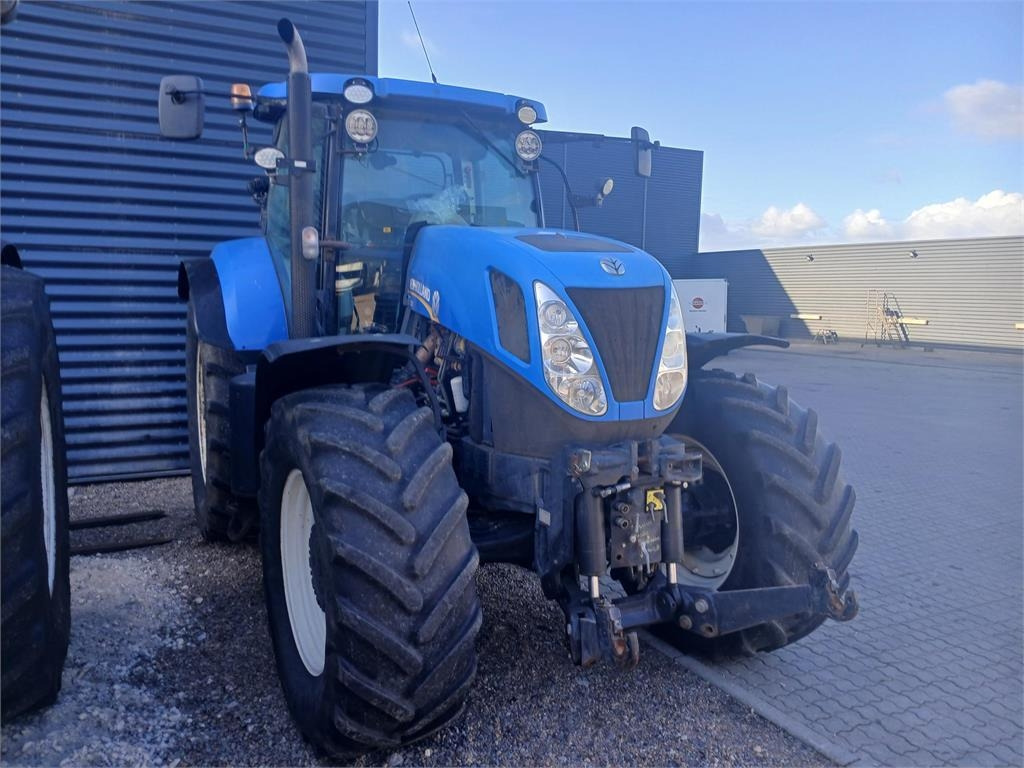 New Holland T7.260 PC SWII - Tracteur agricole: photos 2 New Holland T7.260 PC SWII - Tracteur agricole: photos 2