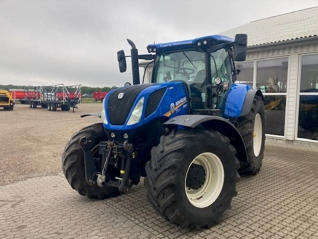 New Holland T7.270 AC MY 18 - Tracteur agricole: photos 5 New Holland T7.270 AC MY 18 - Tracteur agricole: photos 5