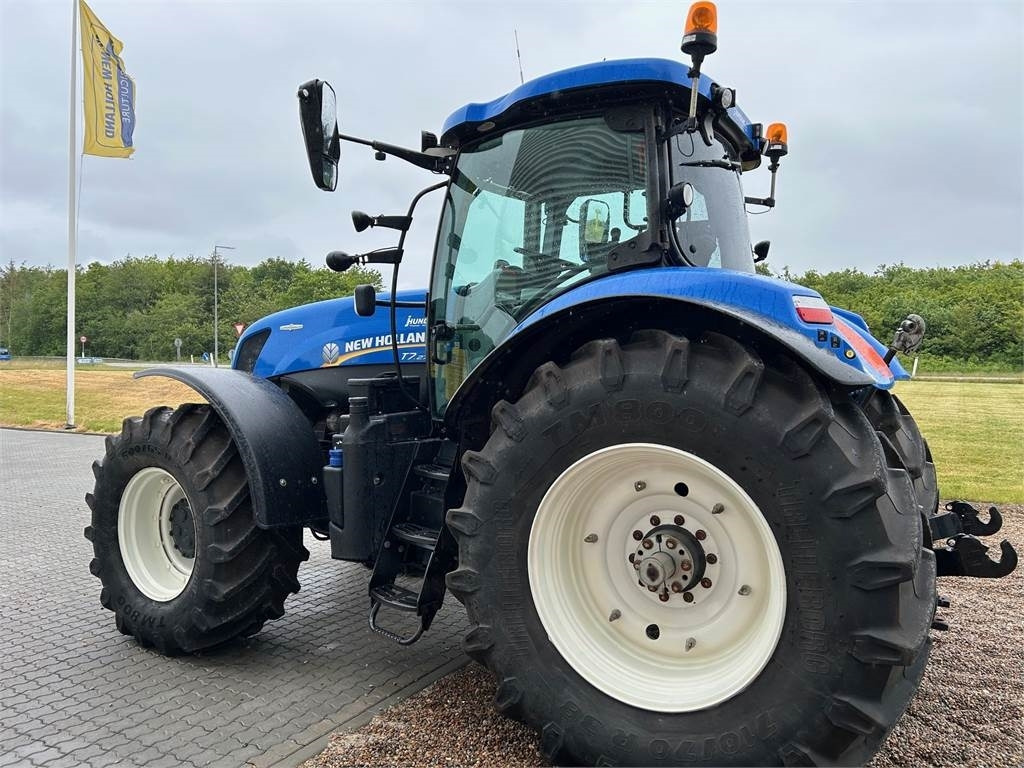 New Holland T7.270AC KEY - Tracteur agricole: photos 4 New Holland T7.270AC KEY - Tracteur agricole: photos 4