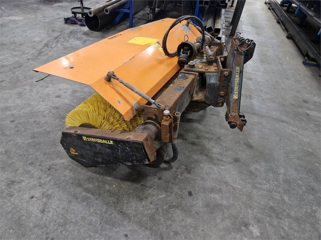 Stensballe GMR FF1300LS - Brosse: photos 1 Stensballe GMR FF1300LS - Brosse: photos 1