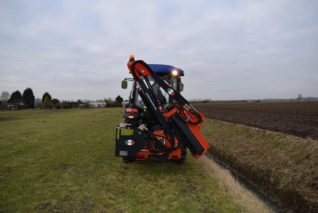 - - - boxer - Accessoire pour Tracteur communal: photos 3 - - - boxer - Accessoire pour Tracteur communal: photos 3