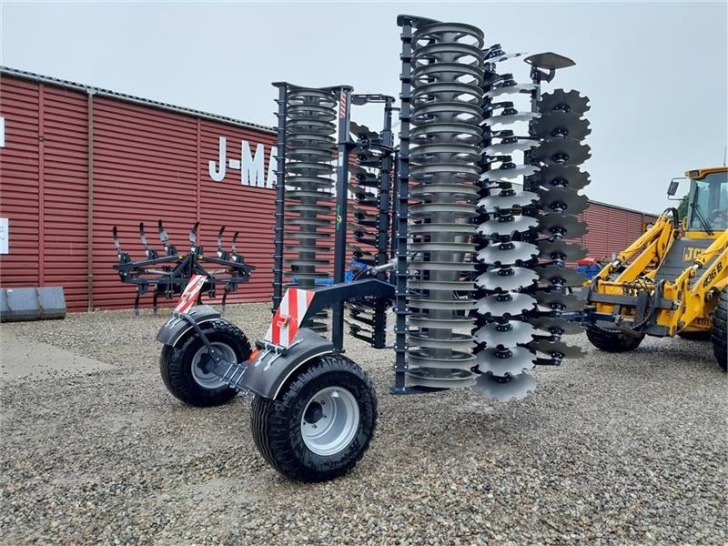 Agro - TOM 6 Meter discharve Agro-Tom 6 m. bugseret di  - Cover crop: photos 2 Agro - TOM 6 Meter discharve Agro-Tom 6 m. bugseret di  - Cover crop: photos 2