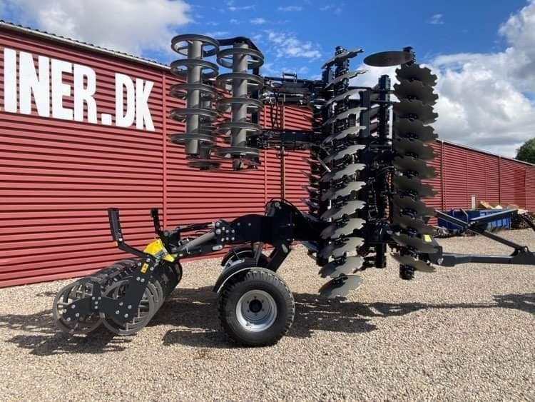 Agro - TOM 6 Meter discharve  - Cover crop: photos 3 Agro - TOM 6 Meter discharve  - Cover crop: photos 3