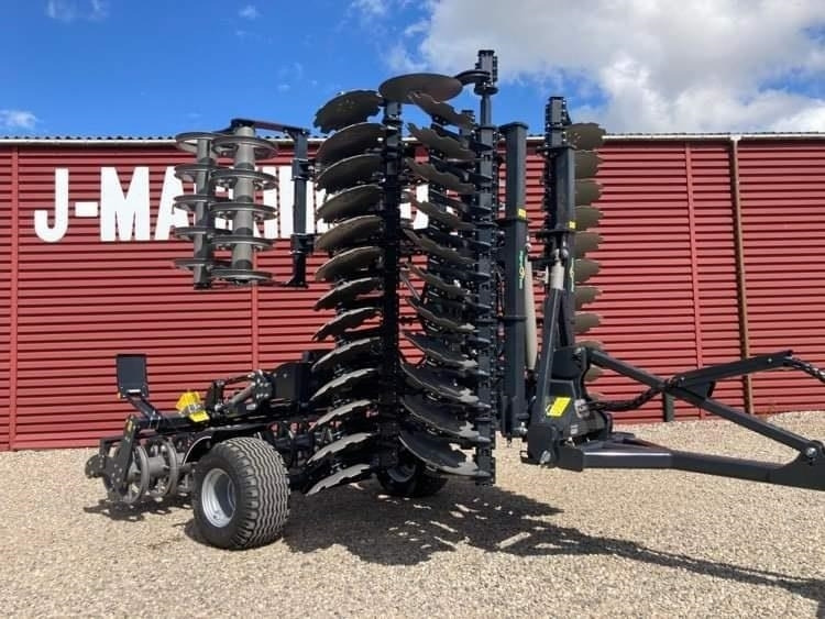 Agro - TOM 6 Meter discharve  - Cover crop: photos 2 Agro - TOM 6 Meter discharve  - Cover crop: photos 2