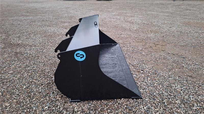 C&P Metal jordskovl - Godet pour chargeur: photos 1 C&P Metal jordskovl - Godet pour chargeur: photos 1