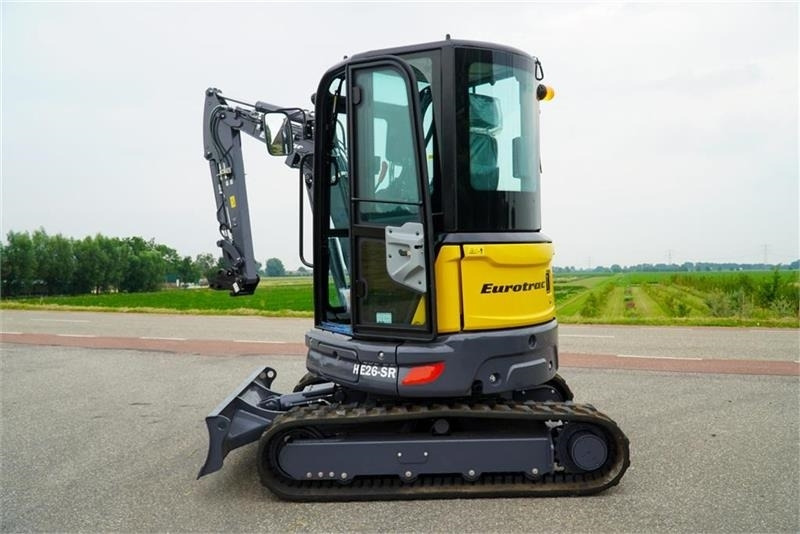 Eurotrac HE26-SR - Mini pelle: photos 4 Eurotrac HE26-SR - Mini pelle: photos 4