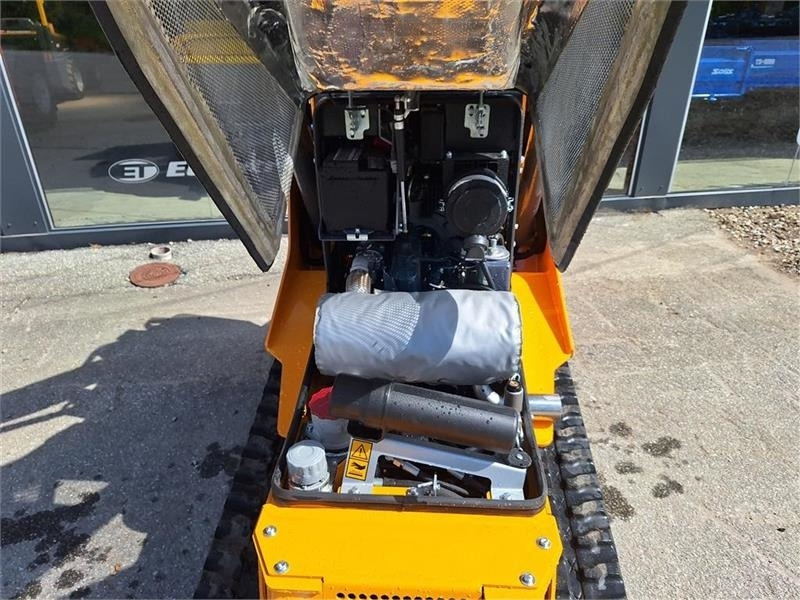 Eurotrac SK 10 - Mini chargeuse: photos 4 Eurotrac SK 10 - Mini chargeuse: photos 4