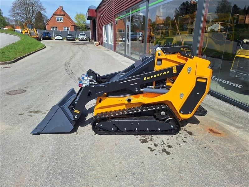 Eurotrac SK 10 - Mini chargeuse: photos 2 Eurotrac SK 10 - Mini chargeuse: photos 2