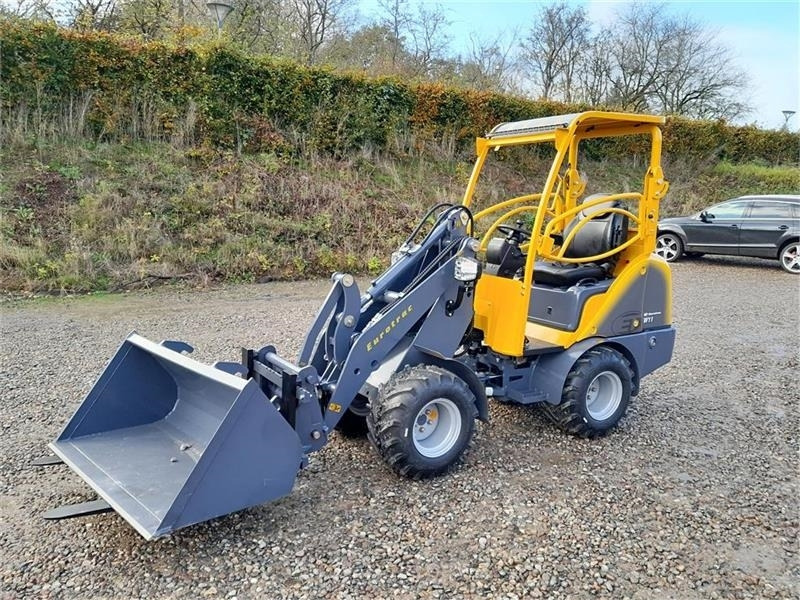 Eurotrac W11 - Valet de ferme: photos 2 Eurotrac W11 - Valet de ferme: photos 2